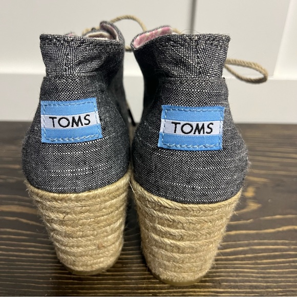 ⬇️$28 Toms shoe wedges size 9 - Picture 5 of 7